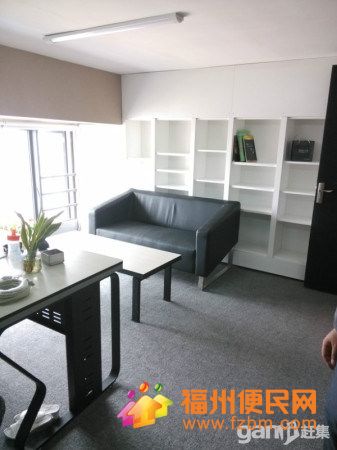 豪裝5A級純寫字樓出租，拎包辦公，鋼木家具配套